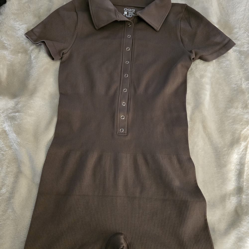 OQQ Ribbed Polo Collar Romper – Brown, Size L – NWOT - Picture 2 of 4